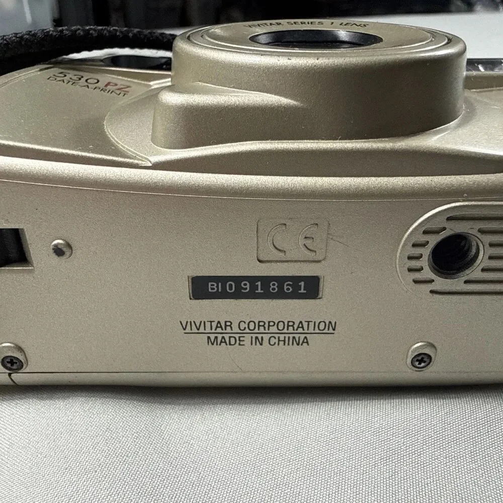 Vivitar 530PZ 35mm Point and Shoot Film Camera with Date-A-Print